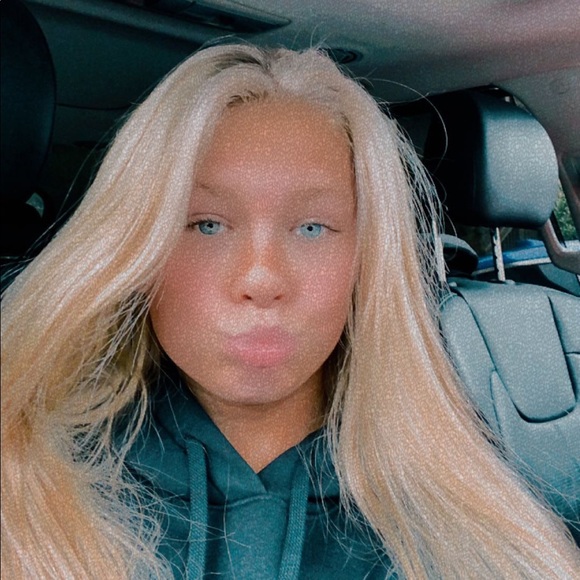 Meet your Posher, Kiley - Picture 1 of 1